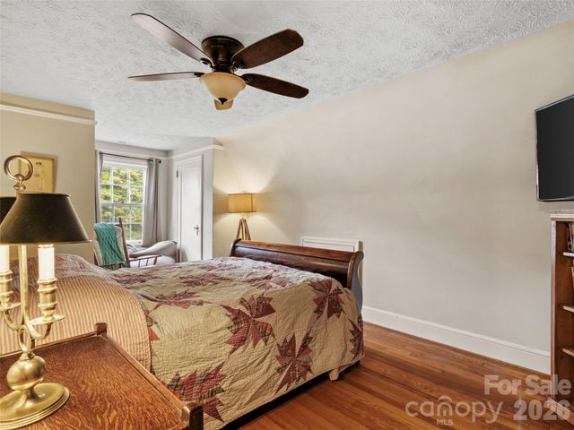 506 W Main Street, Burnsville, NC 28714