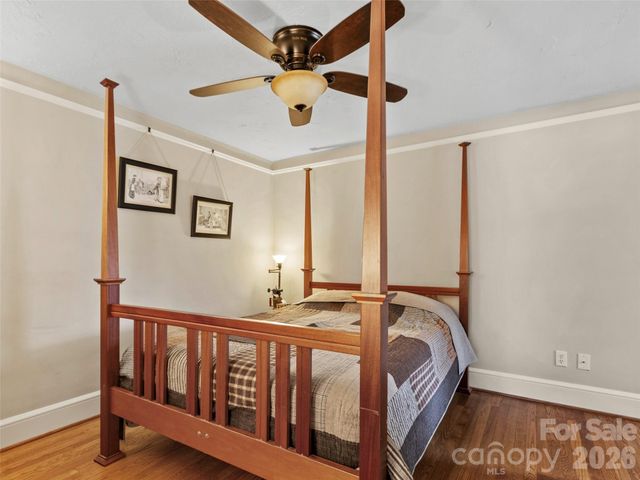 506 W Main Street, Burnsville, NC 28714