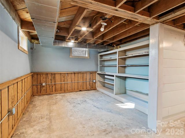 506 W Main Street, Burnsville, NC 28714