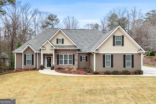521 Timber Creek Estates Drive, Sharpsburg, GA 30277