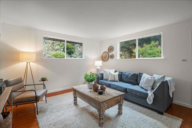 2934 San Juan Boulevard, Belmont, CA 94002