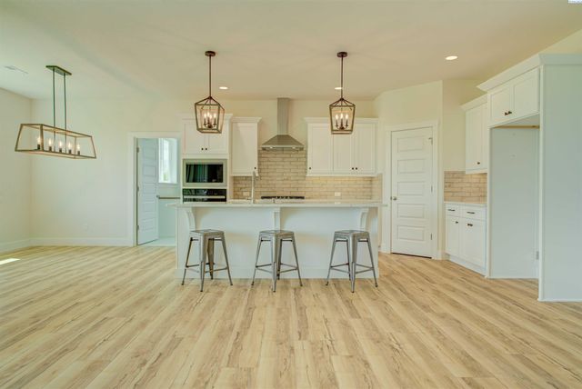 9418 Balflour Ct, Pasco, WA 99301