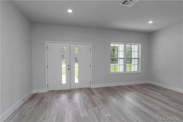 7658 N Voyager Drive, Citrus Springs, FL 34433