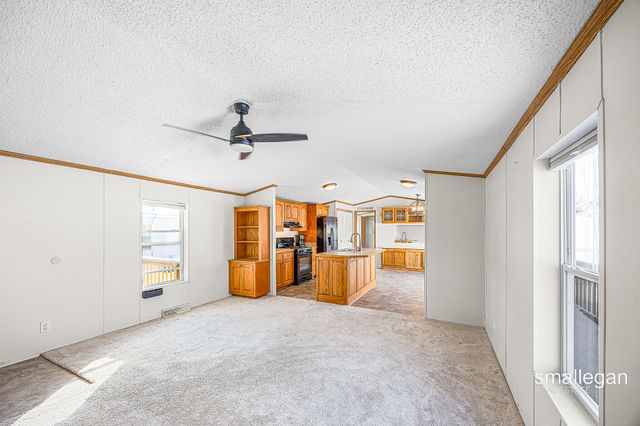 4843 Gretchen Avenue NW, Comstock Park, MI 49321