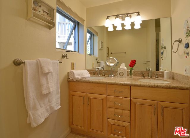 2965 Seabreeze Drive, Malibu, CA 90265