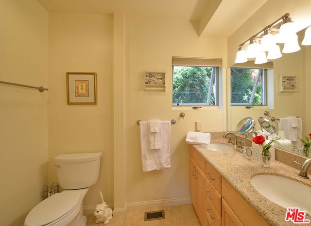 2965 Seabreeze Drive, Malibu, CA 90265