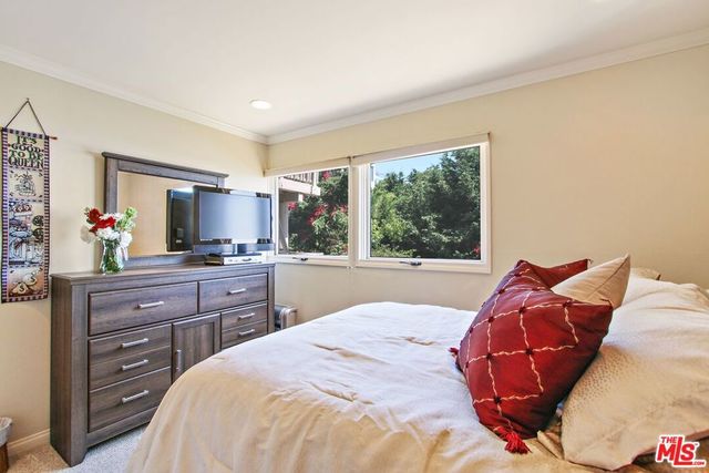 2965 Seabreeze Drive, Malibu, CA 90265