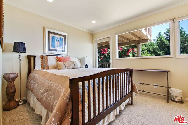 2965 Seabreeze Drive, Malibu, CA 90265