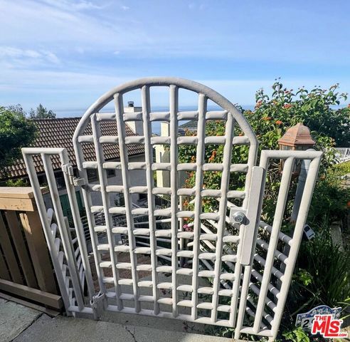 2965 Seabreeze Drive, Malibu, CA 90265