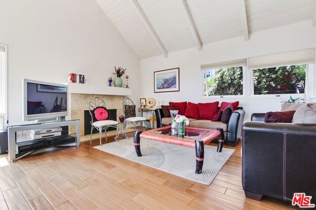 2965 Seabreeze Drive, Malibu, CA 90265