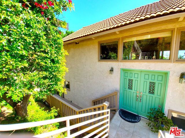 2965 Seabreeze Drive, Malibu, CA 90265