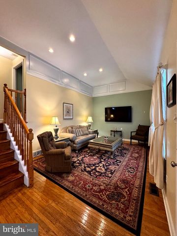 654 CYPRESS RD, Warminster, PA 18974