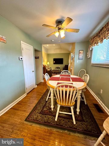 654 CYPRESS RD, Warminster, PA 18974