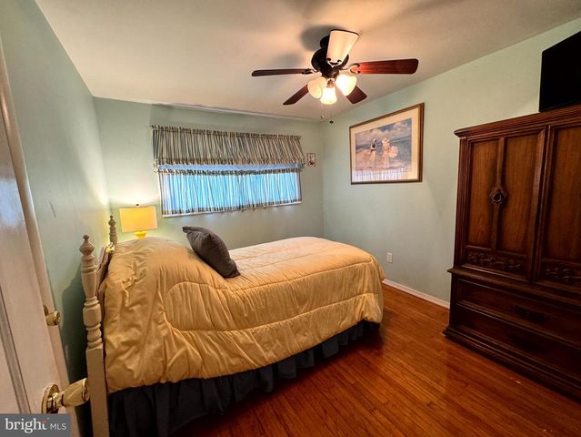 654 CYPRESS RD, Warminster, PA 18974