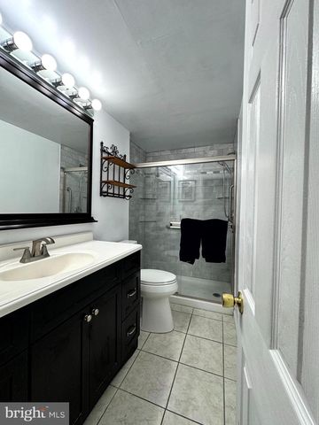 654 CYPRESS RD, Warminster, PA 18974