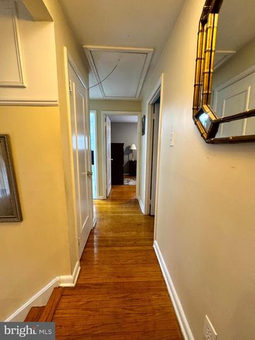 654 CYPRESS RD, Warminster, PA 18974