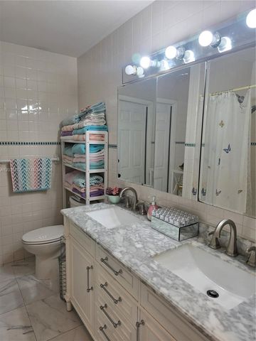 19500 SW 87th Avenue, Cutler Bay, FL 33157