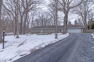 725 Cedar Lane, Frankfort, IL 60423