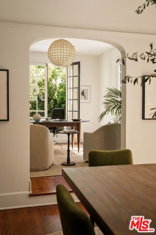 2030 N Hobart Boulevard, Los Angeles, CA 90027