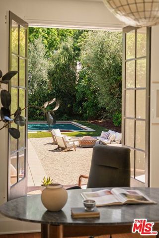 2030 N Hobart Boulevard, Los Angeles, CA 90027