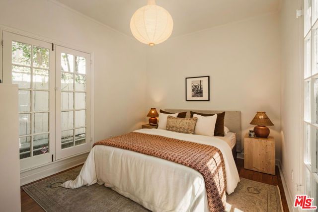 2030 N Hobart Boulevard, Los Angeles, CA 90027