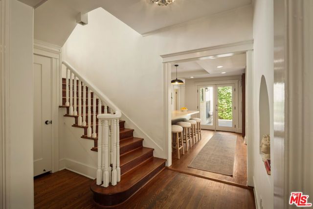 2030 N Hobart Boulevard, Los Angeles, CA 90027
