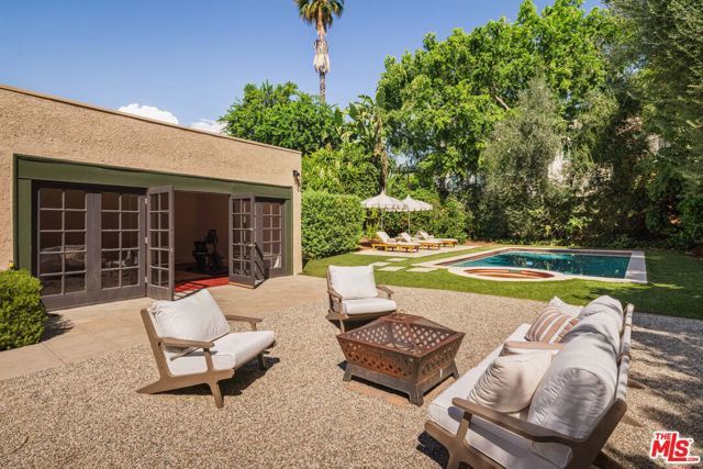 2030 N Hobart Boulevard, Los Angeles, CA 90027