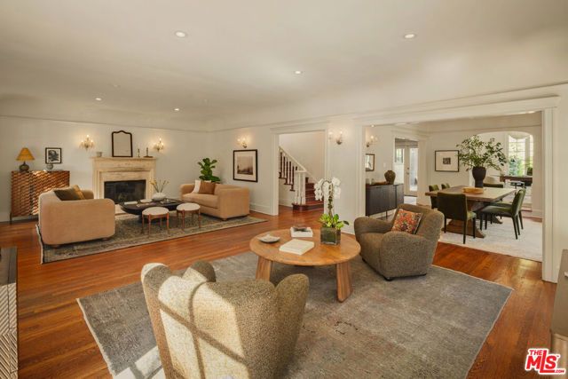 2030 N Hobart Boulevard, Los Angeles, CA 90027