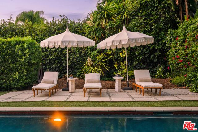 2030 N Hobart Boulevard, Los Angeles, CA 90027