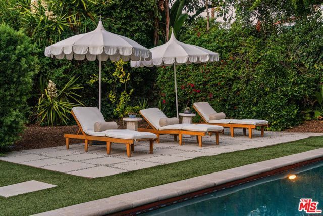 2030 N Hobart Boulevard, Los Angeles, CA 90027
