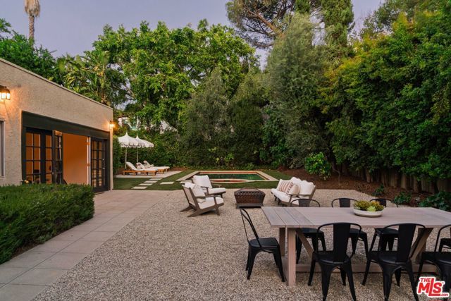 2030 N Hobart Boulevard, Los Angeles, CA 90027