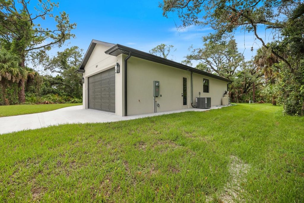 Image 40 of property listing at 317 DORMAN STREET, Port Charlotte, FL 33953