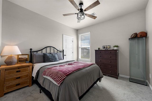 2433 NE Falcon Ln, Lawton, OK 73507