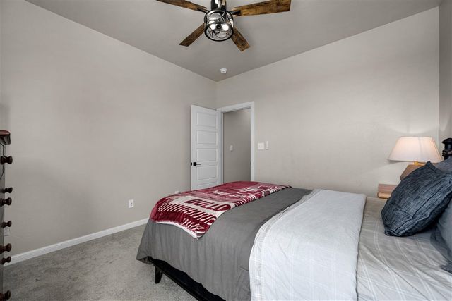 2433 NE Falcon Ln, Lawton, OK 73507