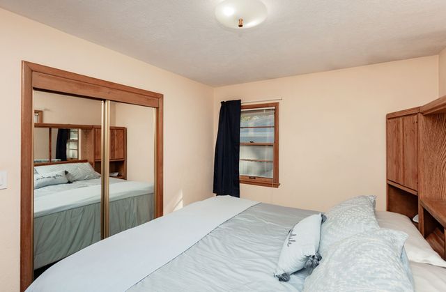 2901 E 38th Court, Des Moines, IA 50317