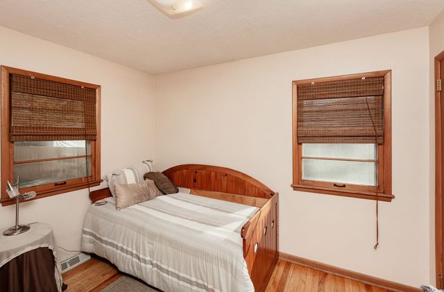 2901 E 38th Court, Des Moines, IA 50317