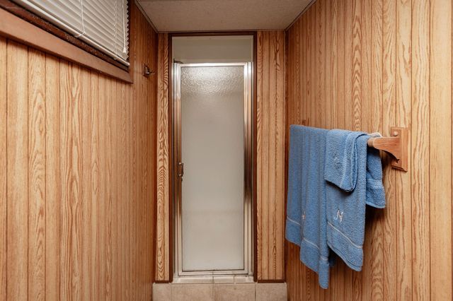 2901 E 38th Court, Des Moines, IA 50317