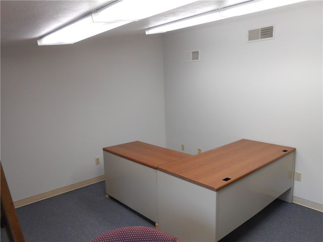 5081 Old Clairton Rd, Baldwin Boro, PA 15236