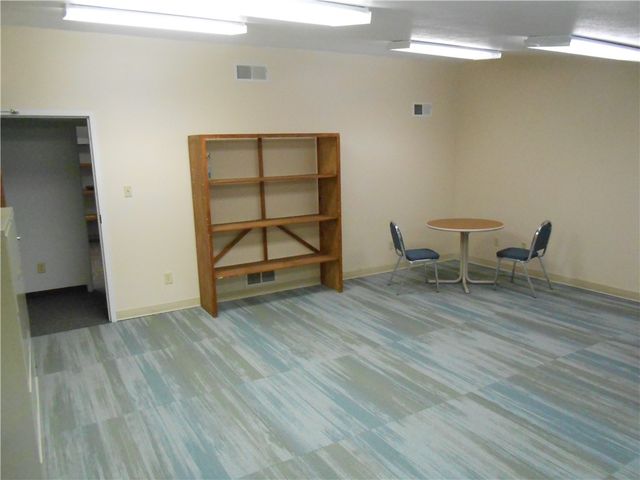 5081 Old Clairton Rd, Baldwin Boro, PA 15236