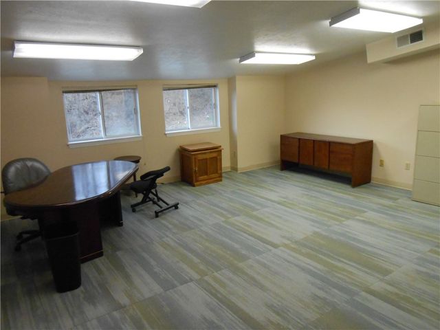 5081 Old Clairton Rd, Baldwin Boro, PA 15236