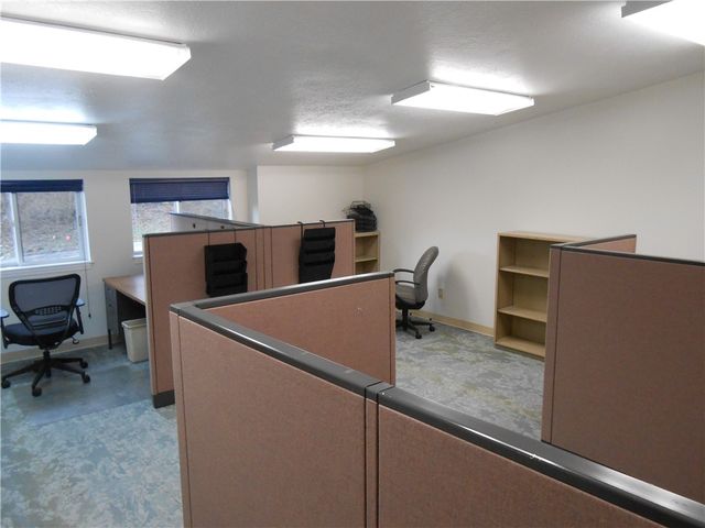 5081 Old Clairton Rd, Baldwin Boro, PA 15236