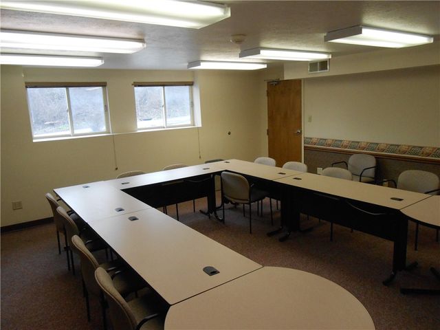 5081 Old Clairton Rd, Baldwin Boro, PA 15236