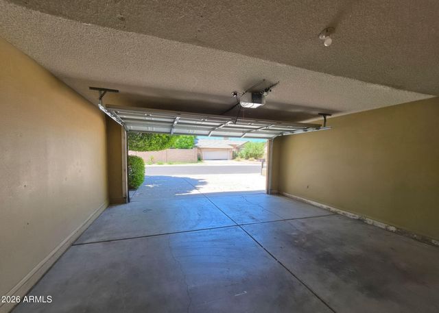 6419 W MADRAS Lane, Glendale, AZ 85306
