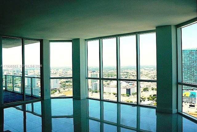 253 NE 2nd St 4303, Miami, FL 33132