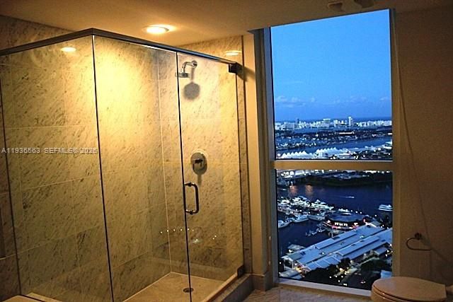 253 NE 2nd St 4303, Miami, FL 33132