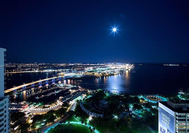 253 NE 2nd St 4303, Miami, FL 33132