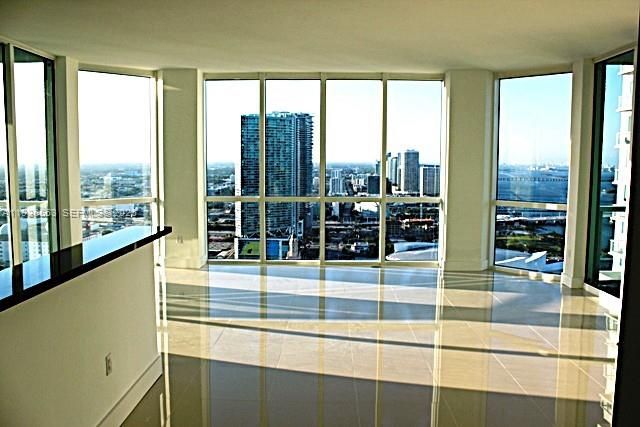 253 NE 2nd St 4303, Miami, FL 33132