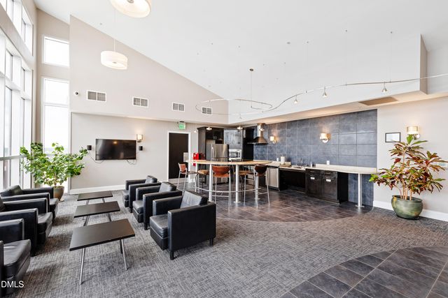 400 W North Street 1604, Raleigh, NC 27603