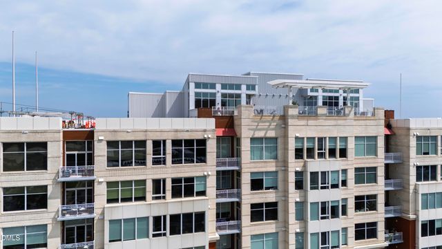 400 W North Street 1604, Raleigh, NC 27603