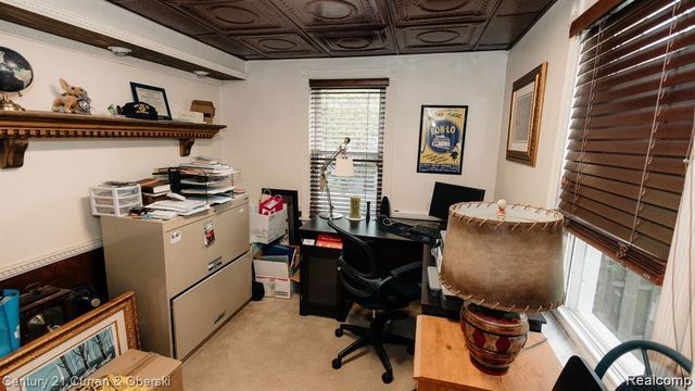 15261 Demean Avenue, Allen Park, MI 48101